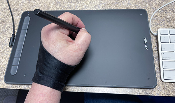 XP-Pen Deco LW Pen drawing tablet review – A decent and affordable drawing tablet alternative